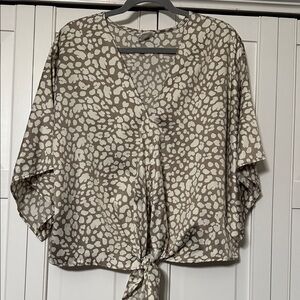 By Together Tan and White Patterned Blouse